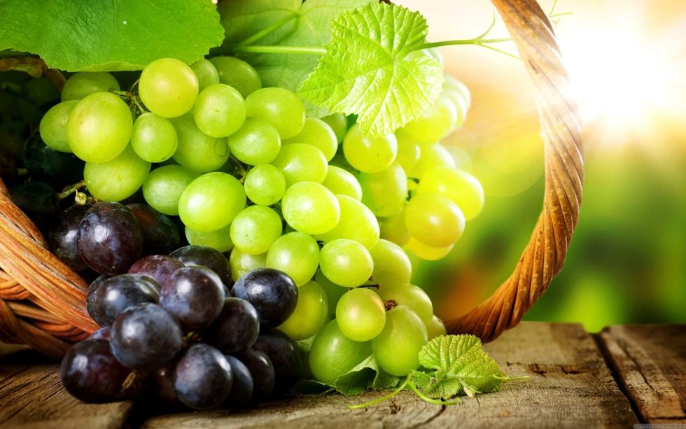 7383 black white grapes wallpaper desktop wallpapers