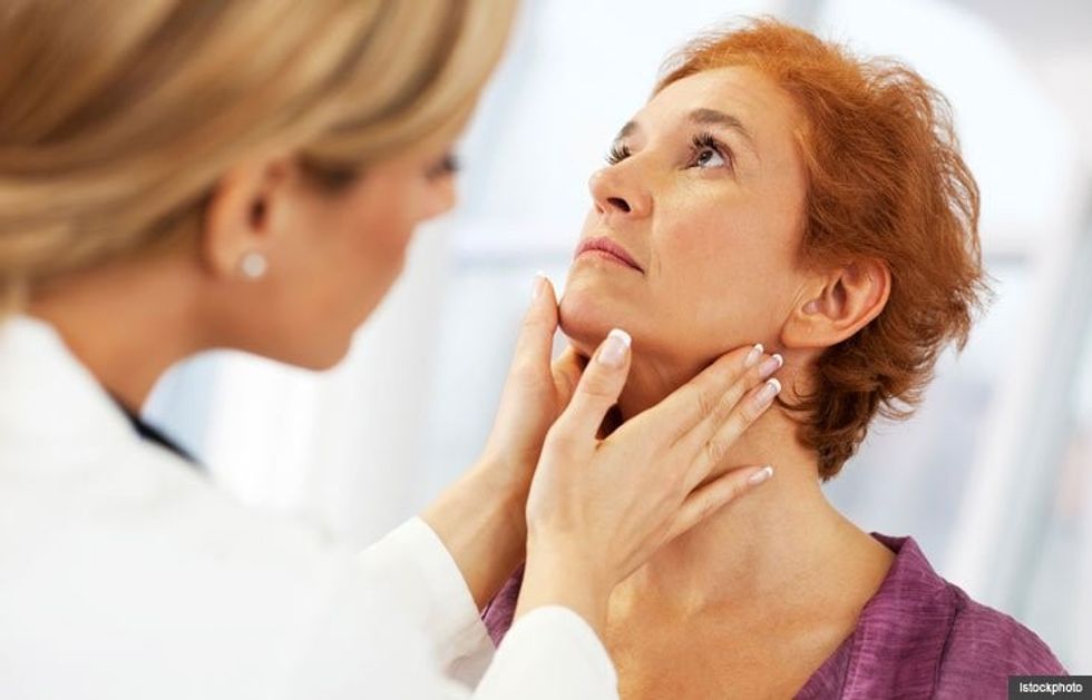 740 475 doctor examining woman neck myths thyroid disease.imgcache.rev8b687cd66eddbe9de7bc69542e180c1c.web .740.475