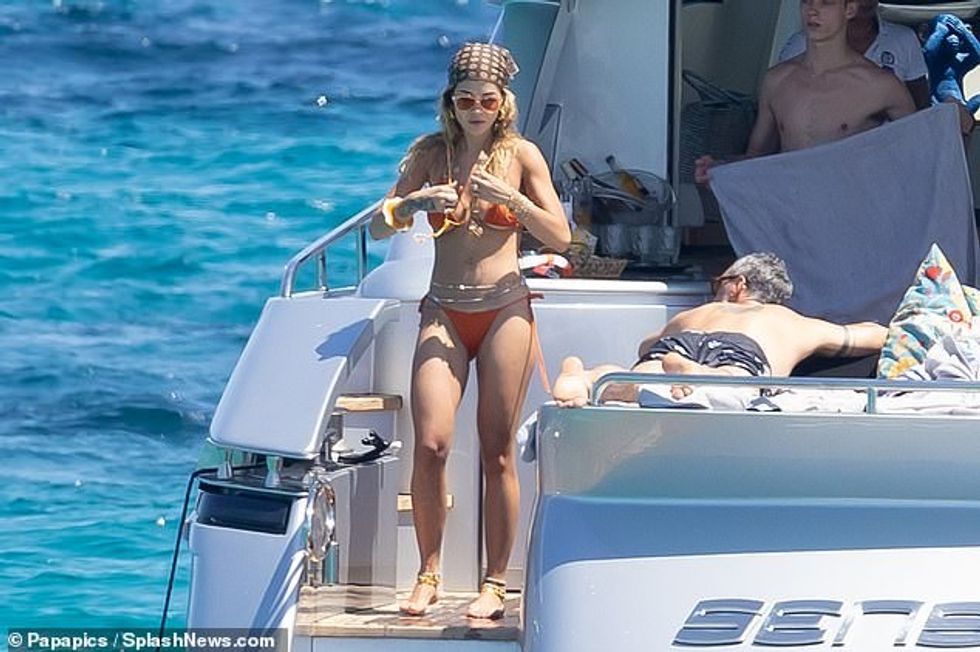 74372573 12412455 image m 43 1692179916083