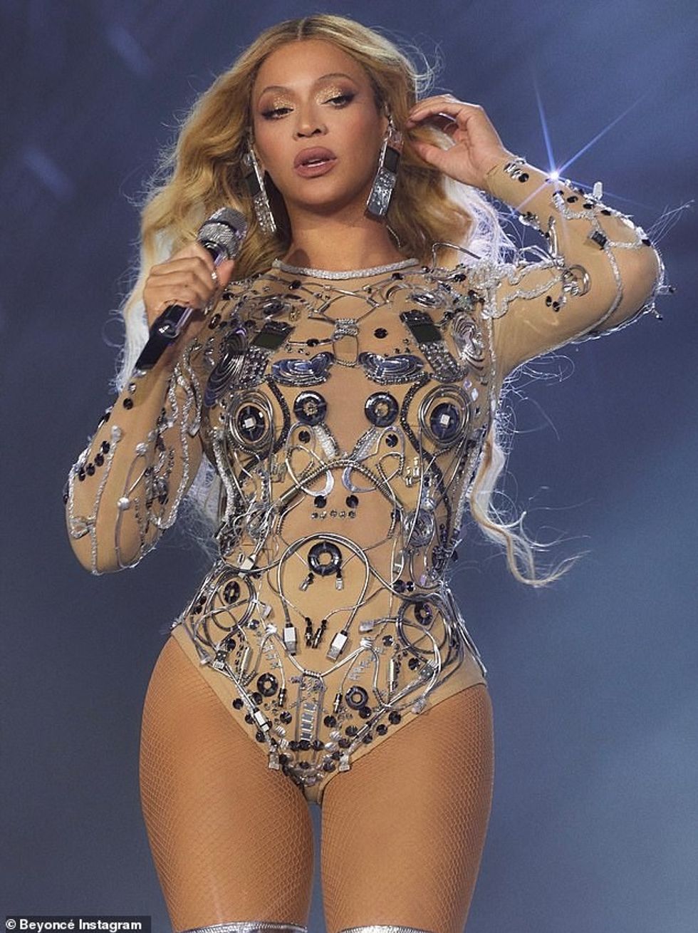 74986461 12472883 Amazing Beyonc has so far amassed 346million from her Renaissanc m 15 1693642914628