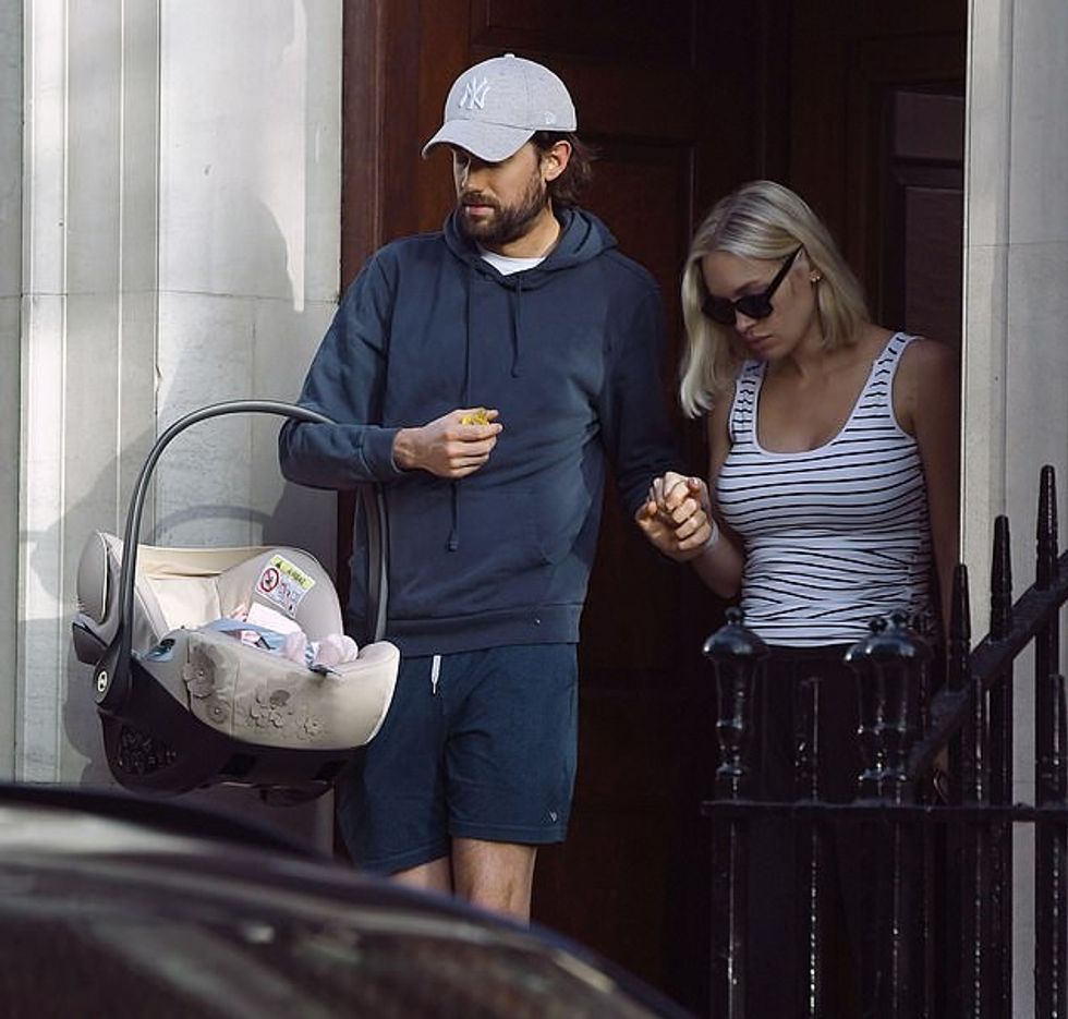 75111175 12486069 Exciting news to share Model Roxy Horner has welcomed her first a 9 1693995585721