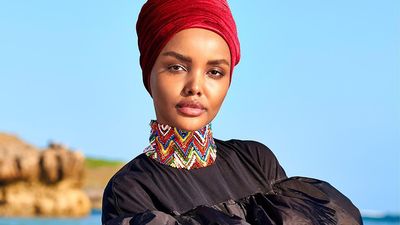 2019/04/190429152149-sportsillustrated-halima-aden-01-super-tease.jpg