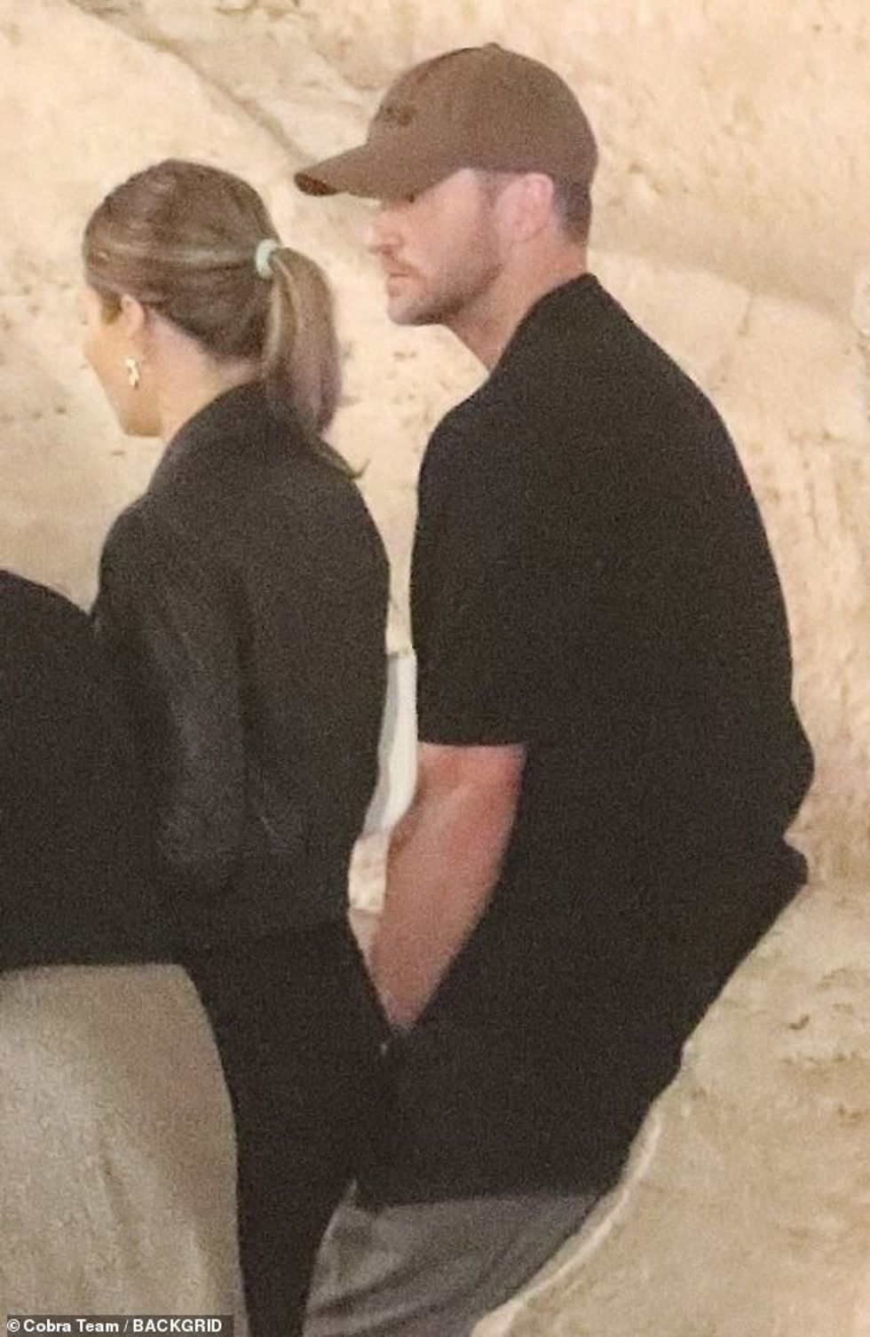 76048045 12582341 Fuss free look Jessica pulled her dirty blonde hair into a low a m 1 1696204038149