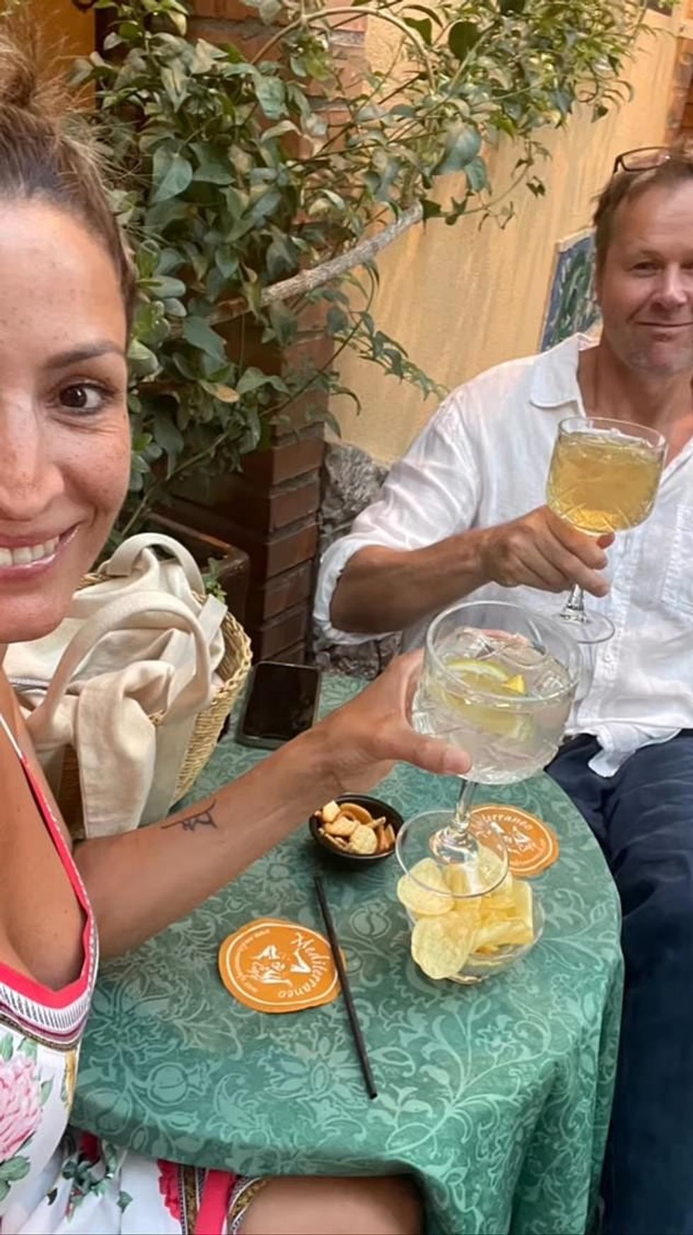 76120649 12589001 Pictured Ms Loos with her husband Sven Christjar Skaiaa who she a 232 1696408853164