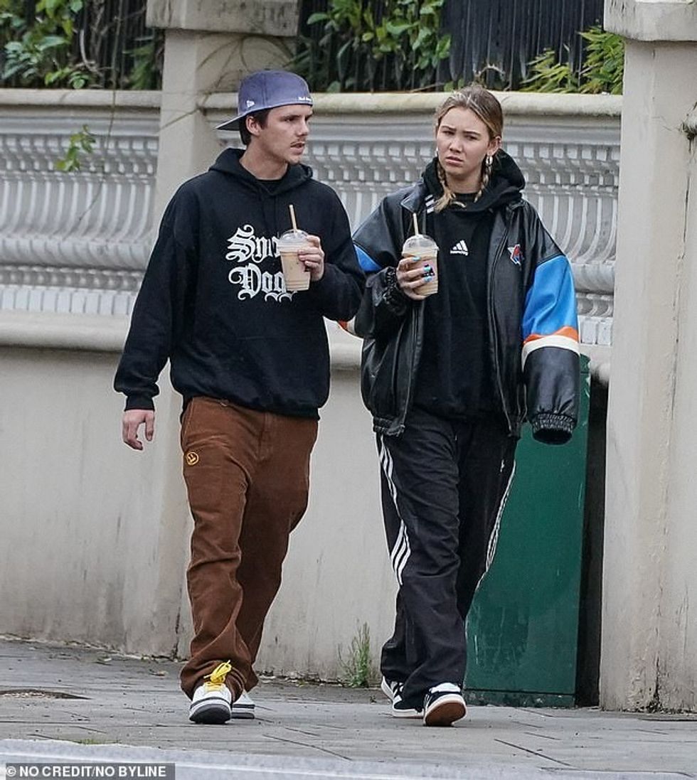 76193111 12596423 image a 18 1696488052293