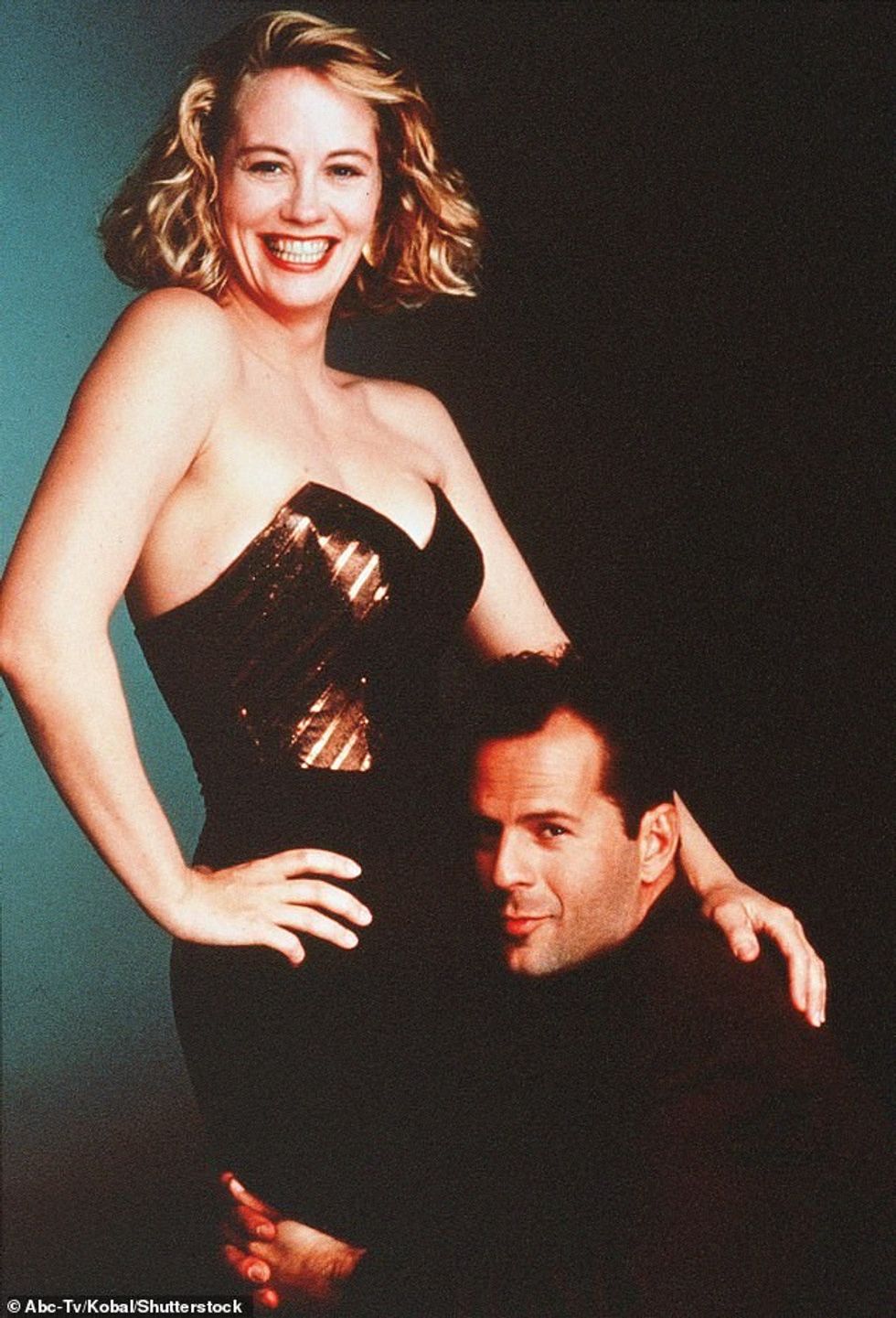 76462793 12622161 Sizzling The pair of them played detectives who become romantica m 26 1697095206624