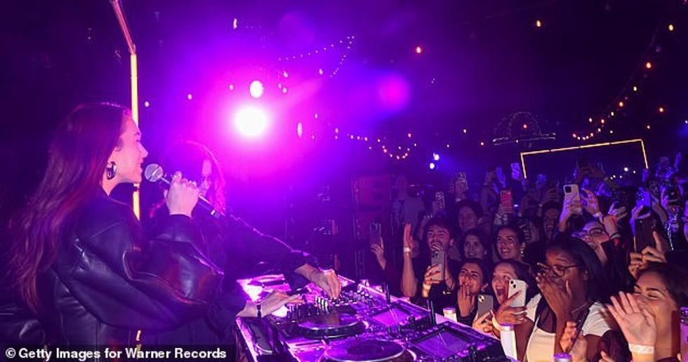 77838059 12753543 image a 22 1700074255660