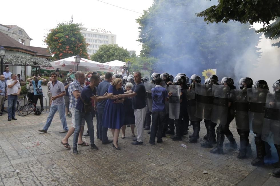 7806eb10 ef41 4ca8 94aa b9542ff3b880