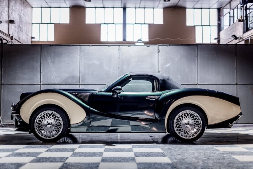 7af270db 2e8d 4b77 8fe4 b7164f594695