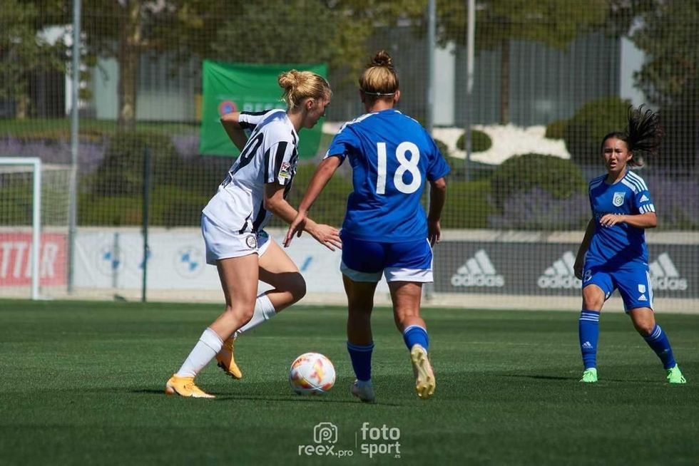 7b4de895 e443 42ed bdbd 3c1311dc80c8