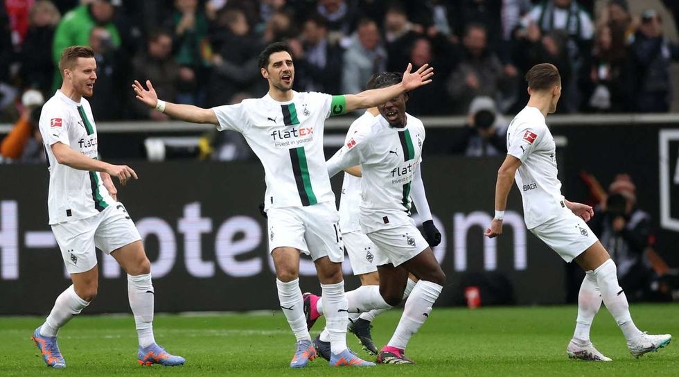 7c62dd961aa83eb3b3b985ce127cc43eo2