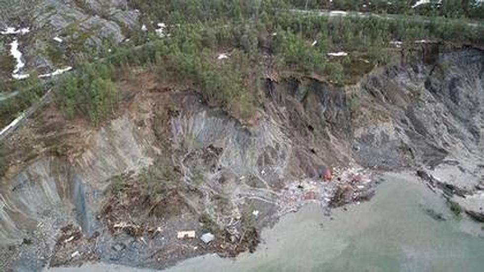 7Y5DW6NQCVDHVEB2TQ2SQ37DSE