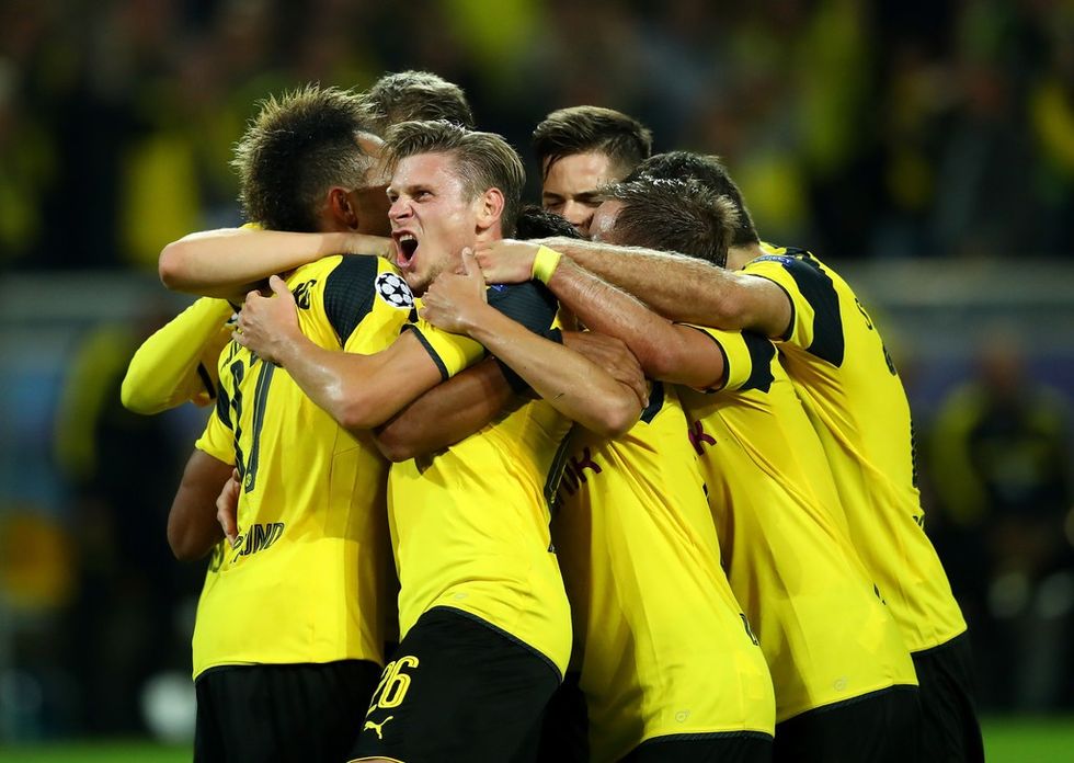 8. Dortmund 10 ndeshje 25 gola