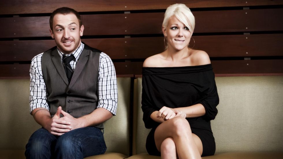 8-stages-of-a-first-date