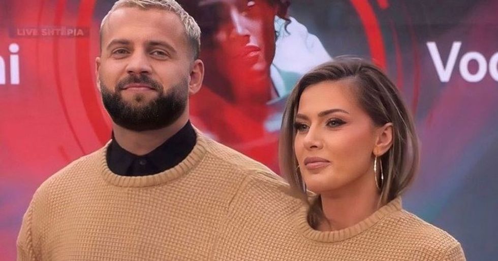 800 0 562894fe6bb69ff2212e0d4c20be2774