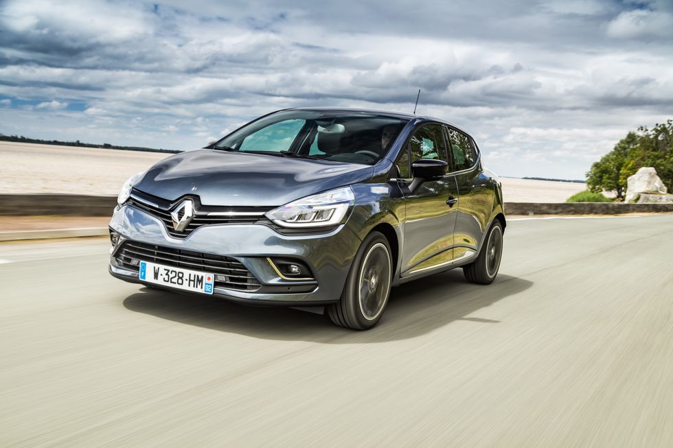 80598 2016 New Renault CLIO tests drive in Bordeaux region