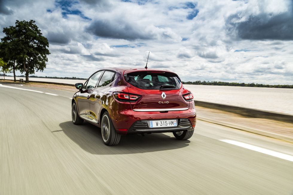 80611 2016 New Renault CLIO tests drive in Bordeaux region