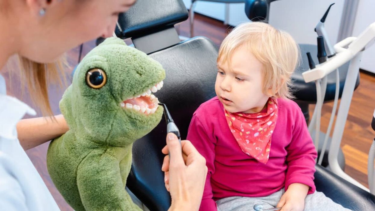 Si ta bëni vizitën te dentisti një përvojë pa frikë për fëmijët