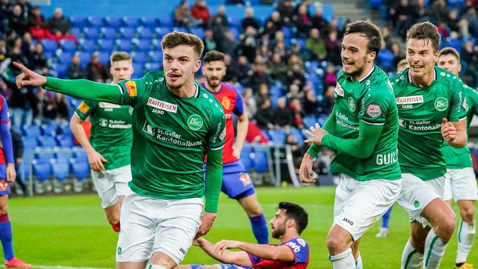 83a00cb8 6725 46db 9ee3 6c5cfed7821f