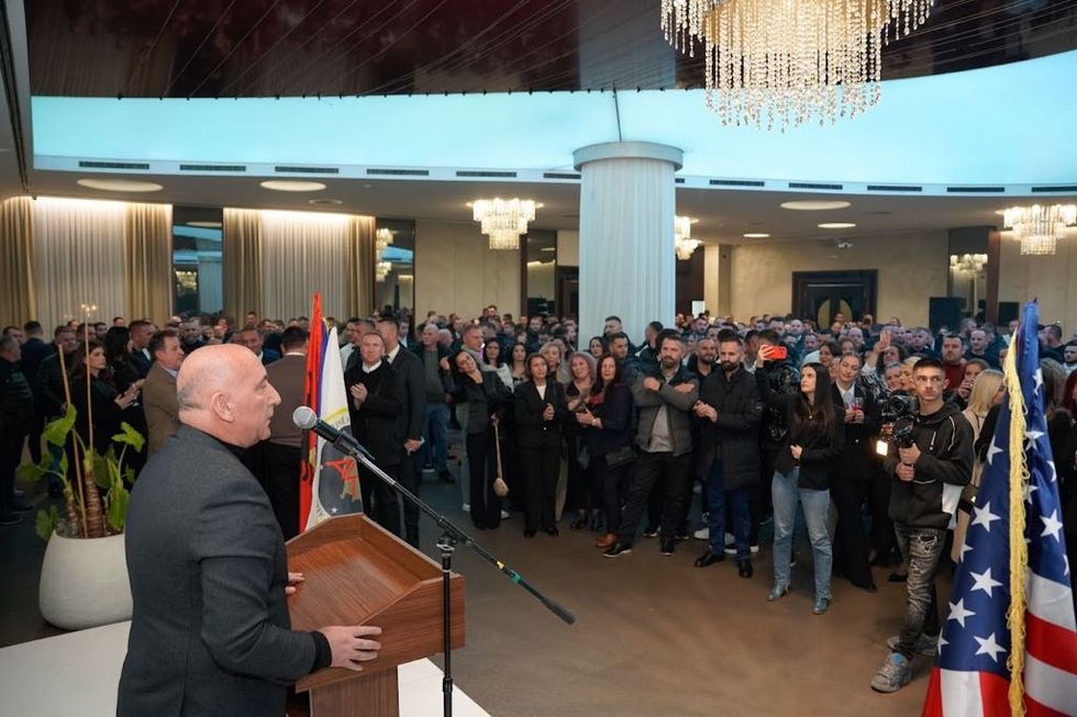 8528c7fa 4704 4996 af8b ee3e7c3636a8