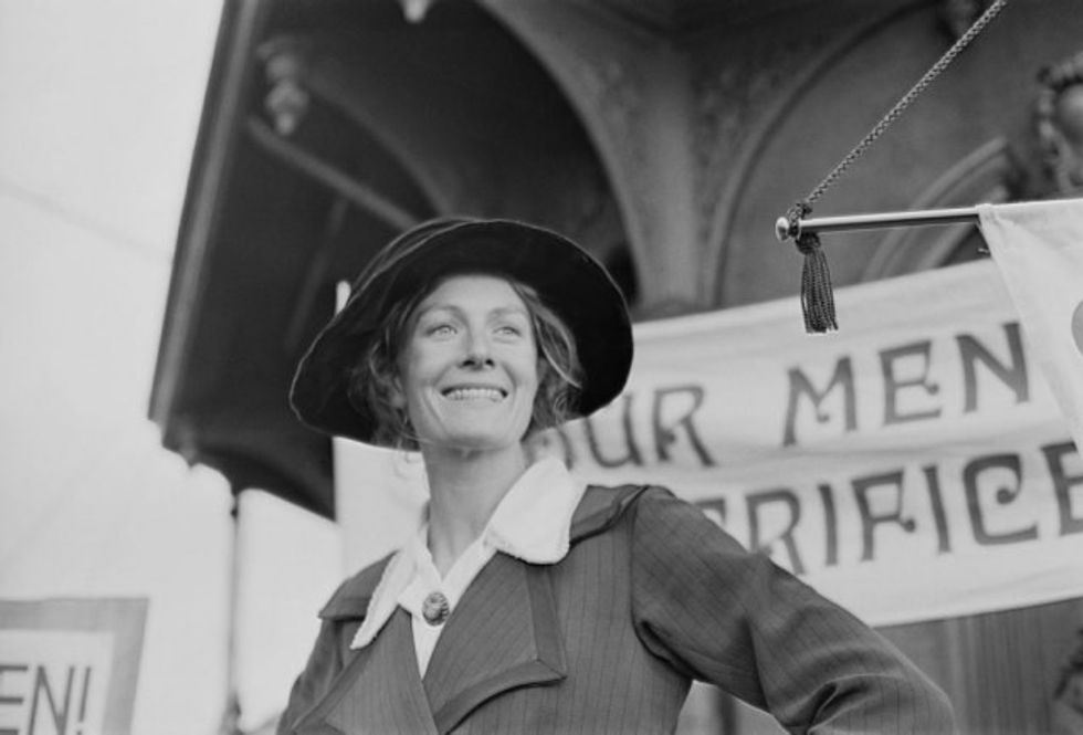 8615424735b579d5e8bcec503886465 v4 big