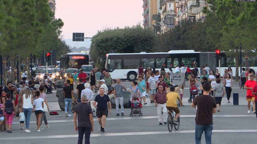 870F1BA1 362E 4DA9 90E9 377D5A3B5F98 w1597 n r1 st