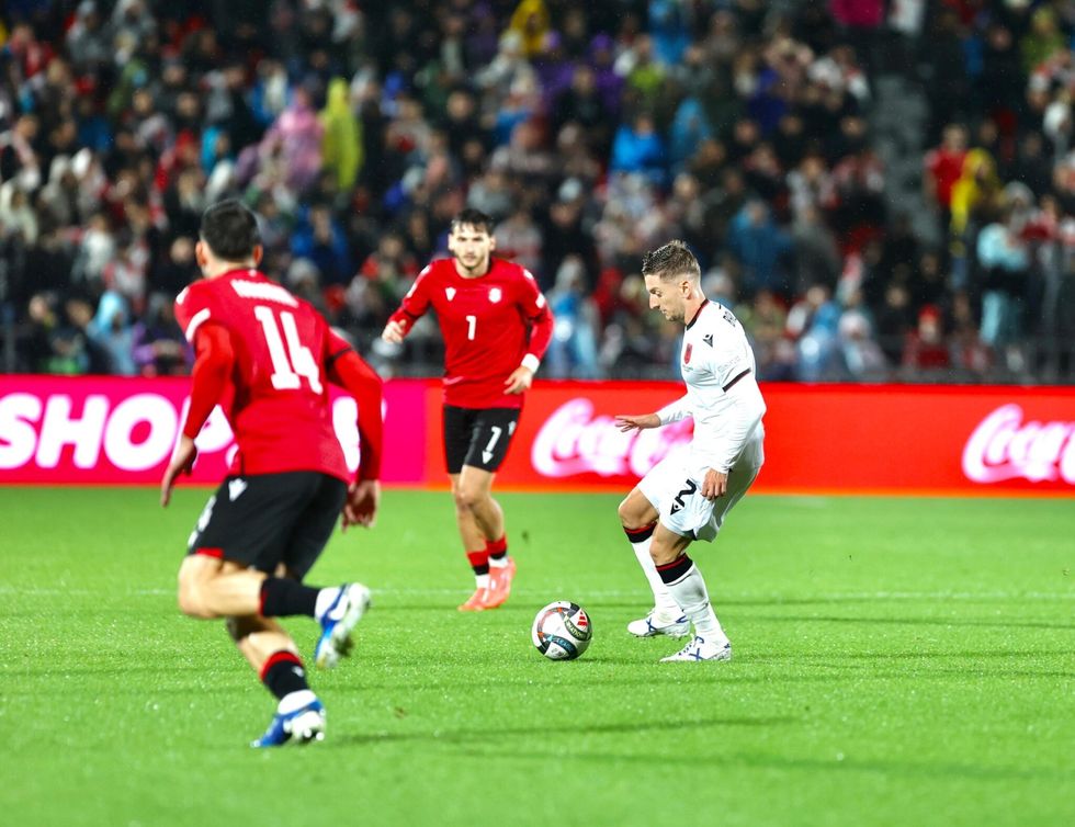 884d40f6 001d 47bb 8677 2408599a145b 1