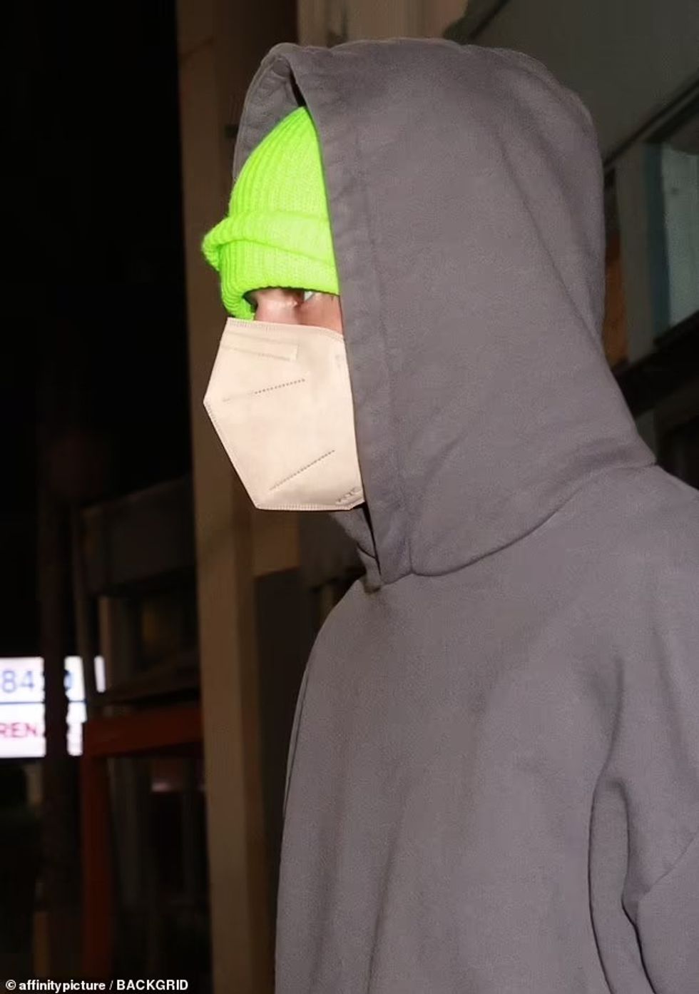 89121361 13797989 The new father 30 who announced his son Jack s arrival on August m 31 1725053099155