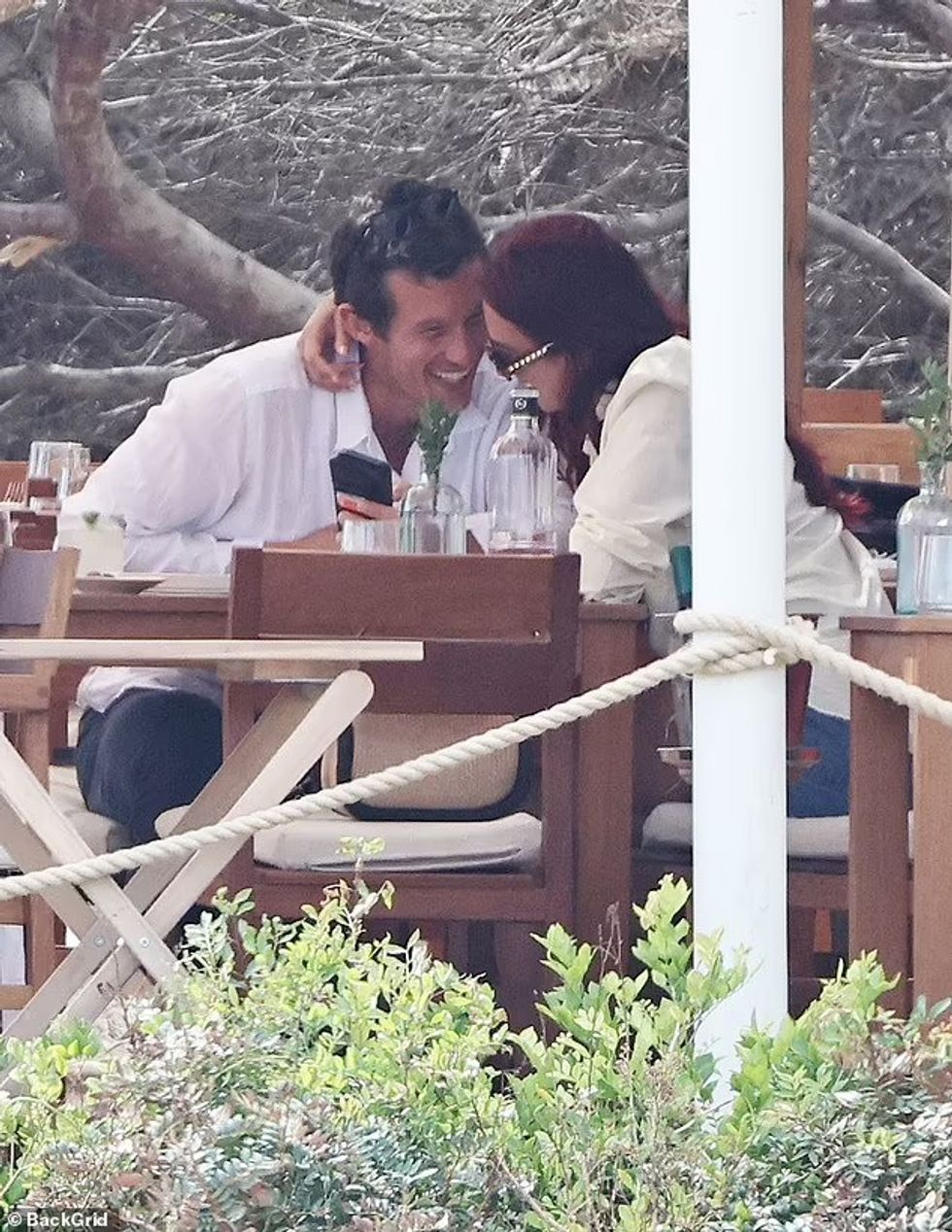 89142393 13800329 image a 12 1725136818033