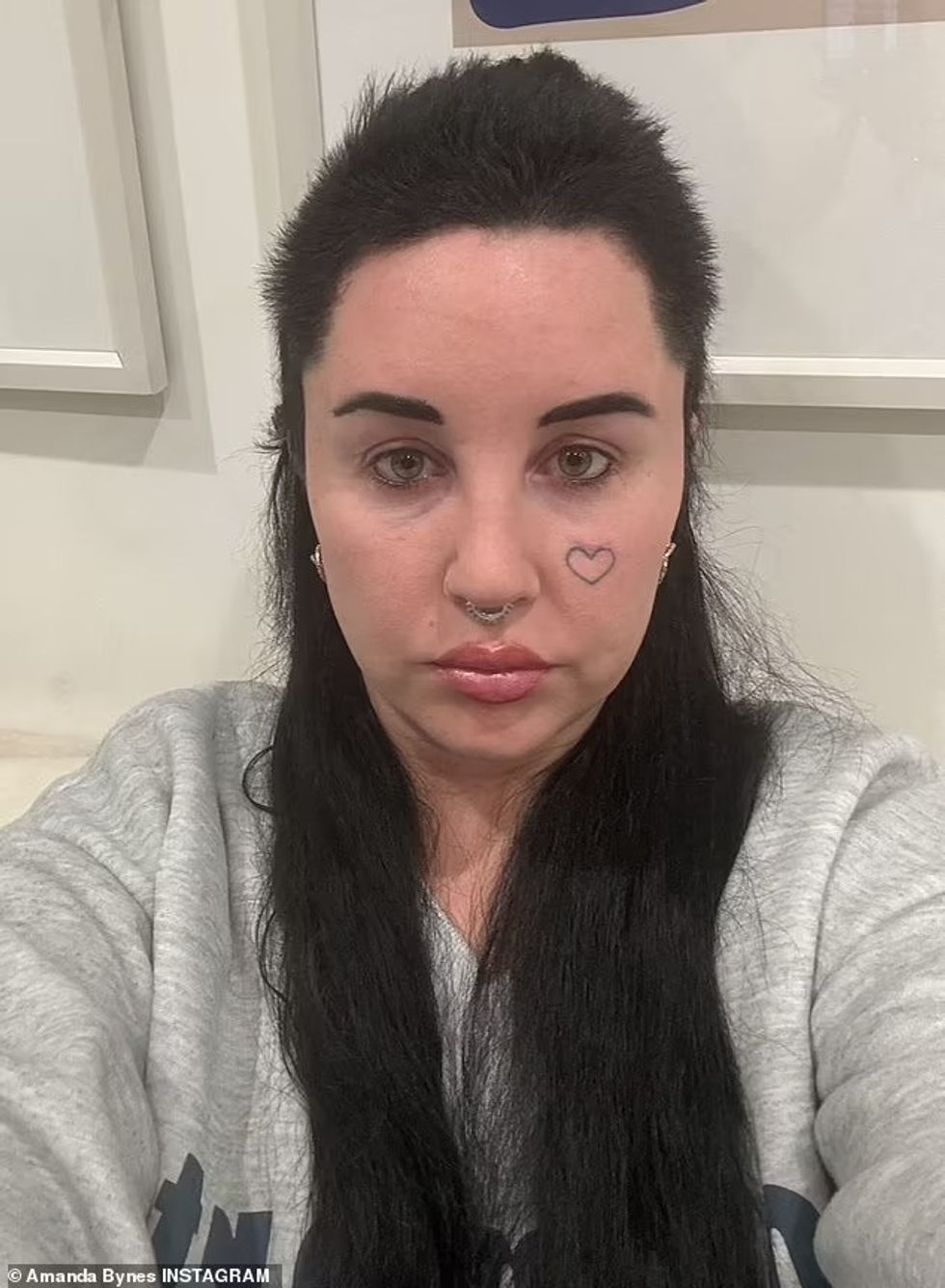 89517789 13836501 Her solo outing comes just days after she was spotted taking a s a 46 1726022223147