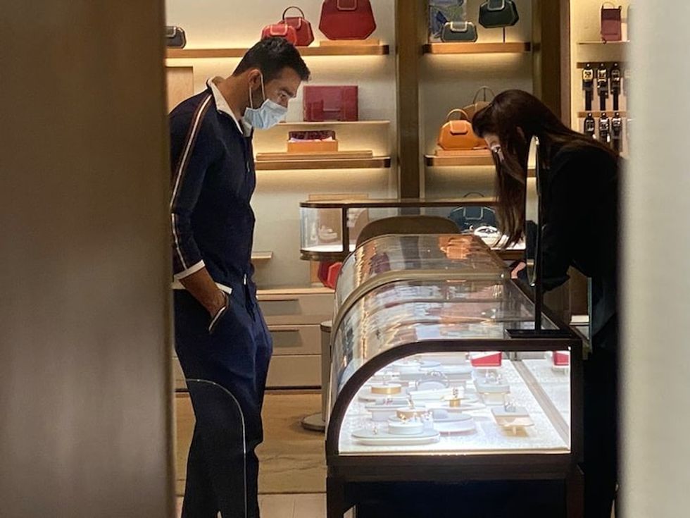 8f6ee1a4fe244bd993f47ebf00b9fb13 md