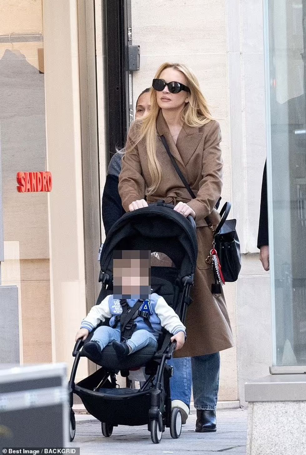 90364969 13915905 image a 2 1727868068786