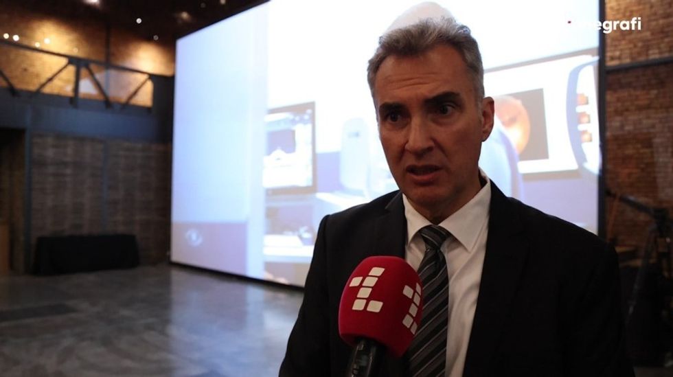 91765888 8c29 45b8 9134 b28b93765ce3