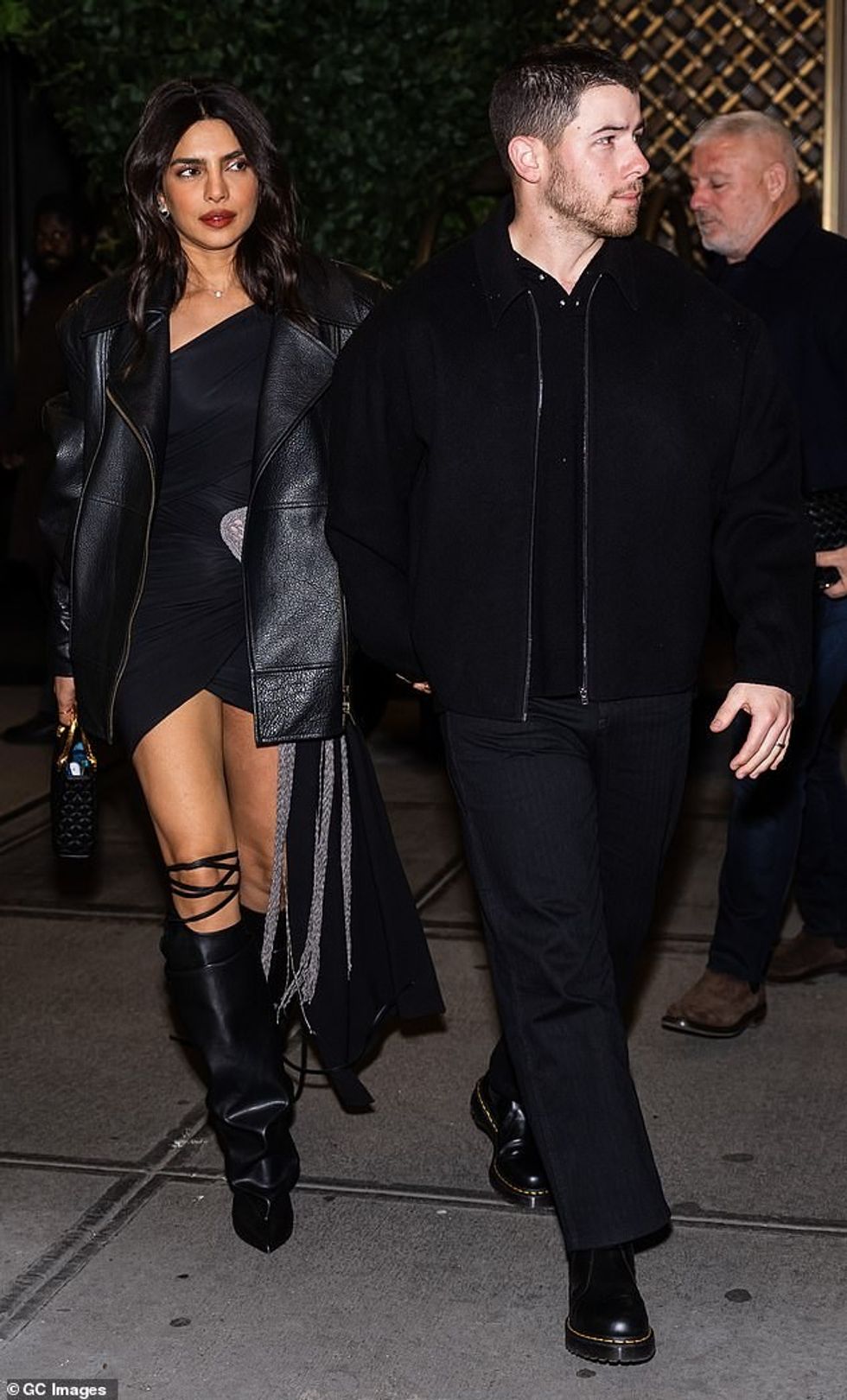 92686065 14147301 Priyanka Chopra and Nick Jonas looked great while stepping out f a 26 1733115882620