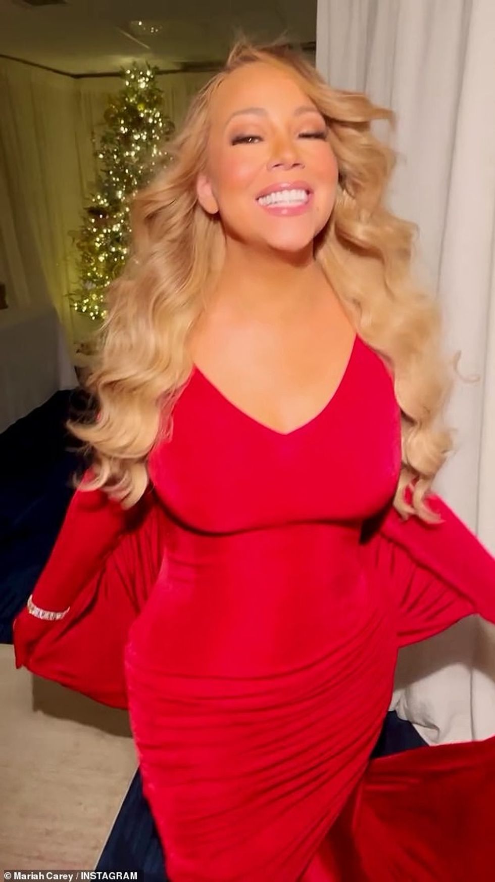 92689981 14147697 Carey who shares 13 year old twins Monroe and Moroccan with ex h a 6 1733150203873