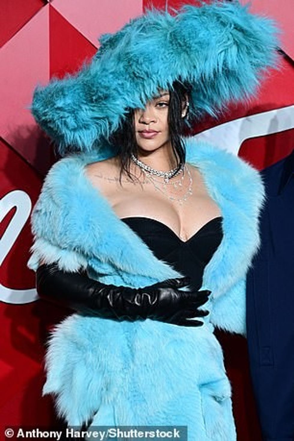 92731853 14151845 Rihanna fans brand her a high fashion Cookie Monster as she stea m 20 1733217349017