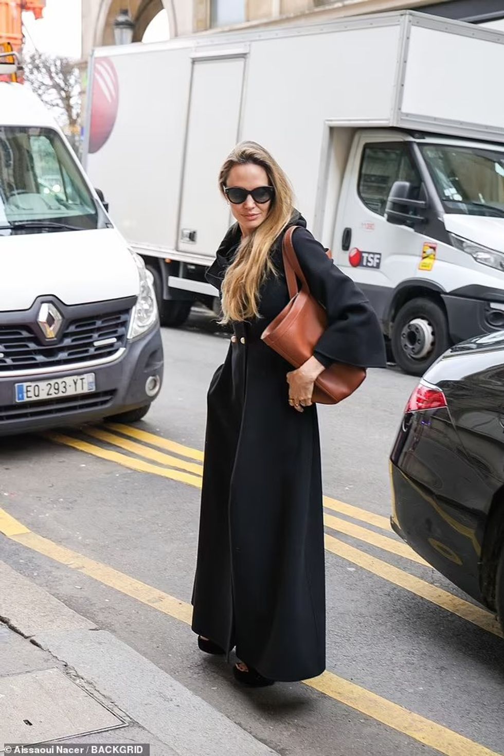 92994339 14177415 image a 4 1733834833408 1