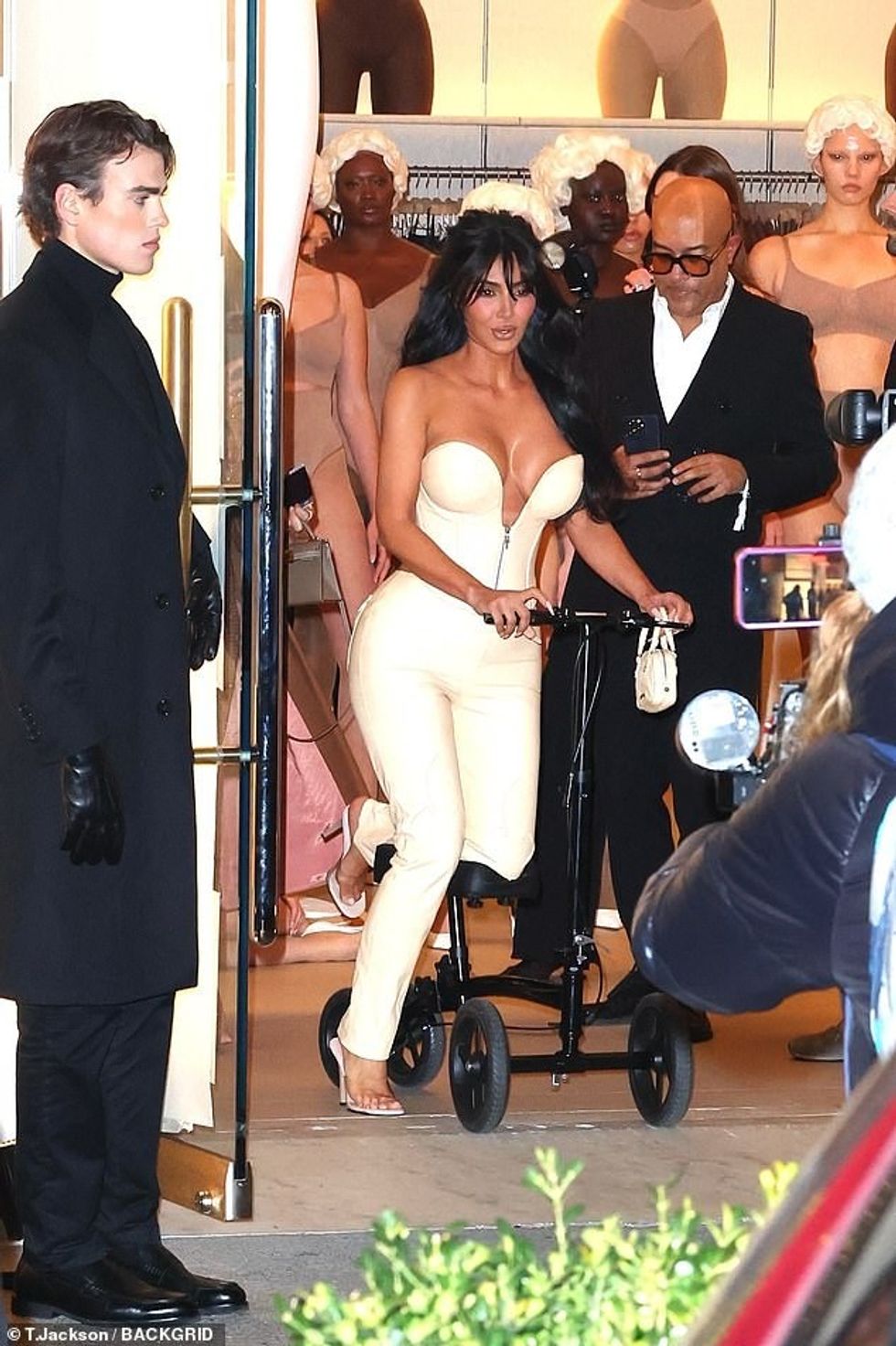 93104831 14188265 image a 25 1734052584211