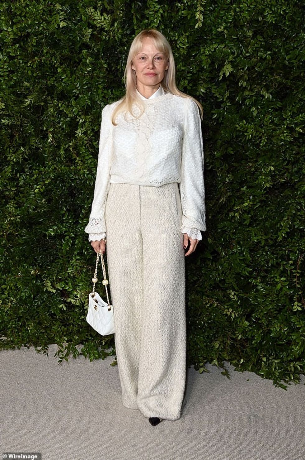 93160373 14194097 Pamela is graciously sharing her moment with us I am continuing a 36 1734234792601