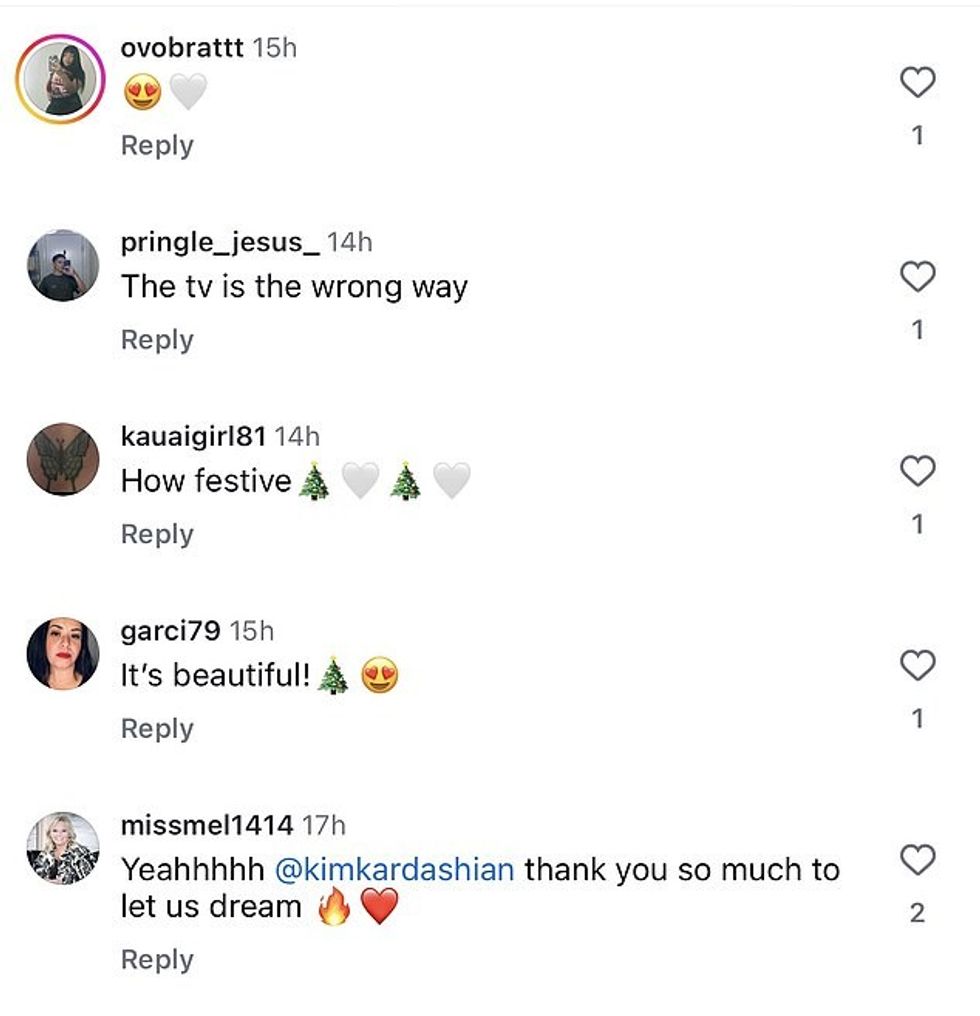 93317459 14210497 However fans noticed only an unusual detail from the reel she sh a 29 1734624076971