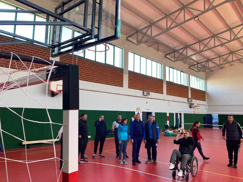 93777239 4c89 4cfc bb74 a0b483b81815