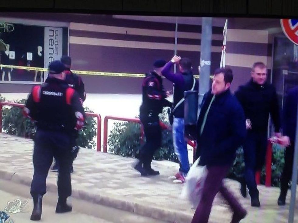 93b37439b8a77aab7b7931d756d30313