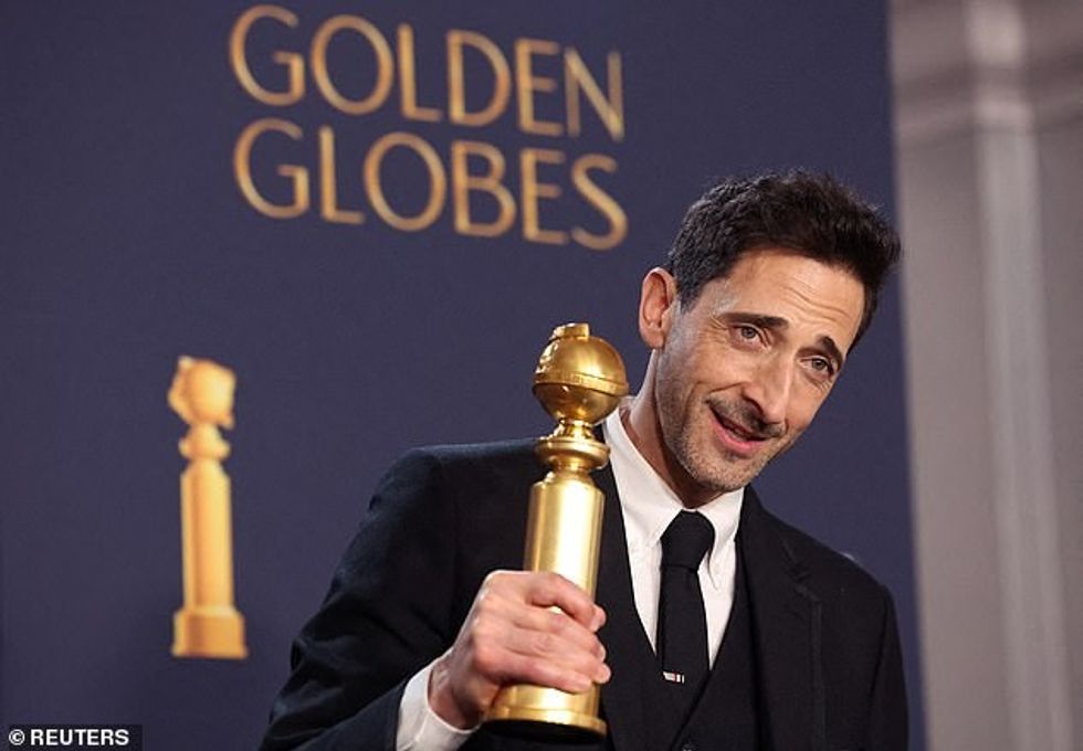 94314211 0 image a 3 1737399763477