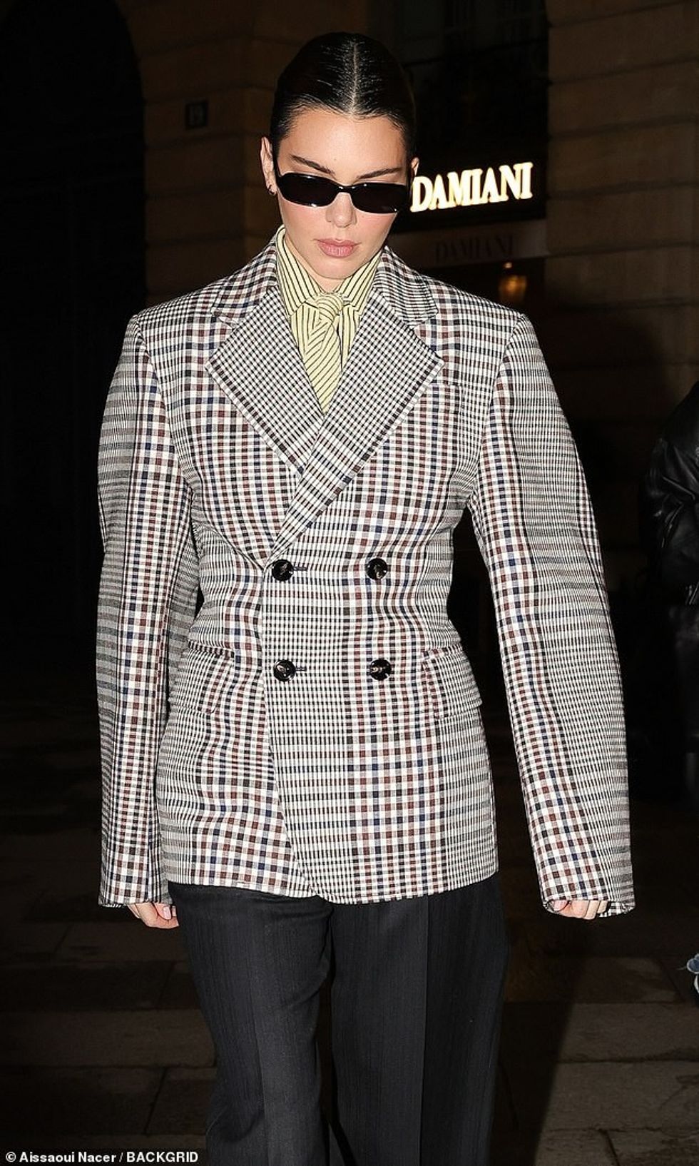 94535637 14327325 in a black and white oversized checked blazer and black trousers m 36 1737918057277