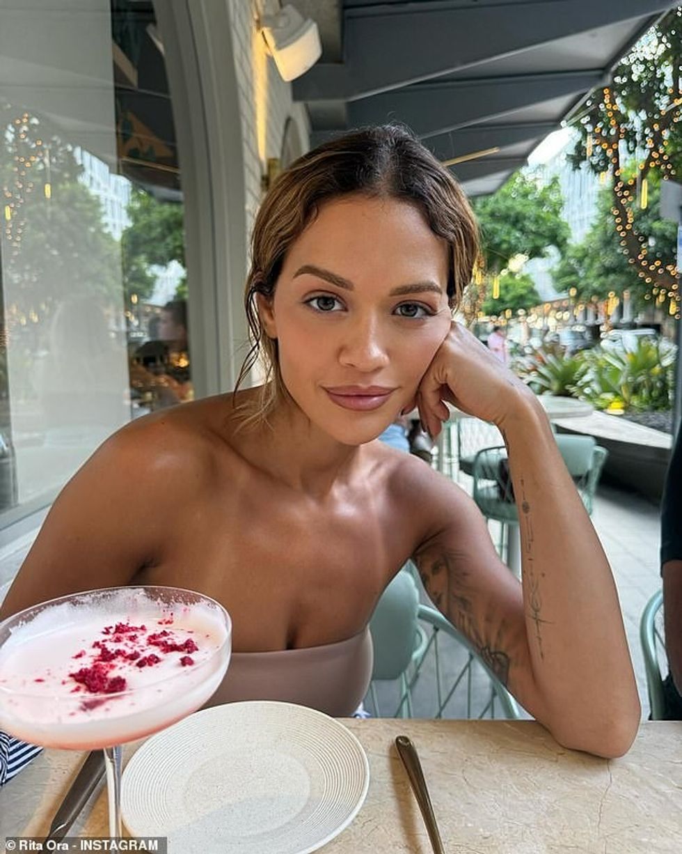 94586853 14332729 Rita and Taika who wed last year in an intimate ceremony have be a 14 1738055072348