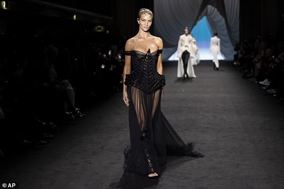 94723153 14346379 image a 6 1738329187071