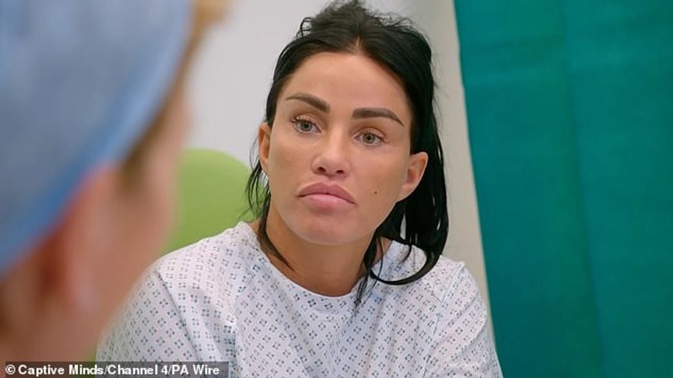 95471627 14600043 The former glamour model 46 has admitted she is beginning to exp a 2 1744392934123