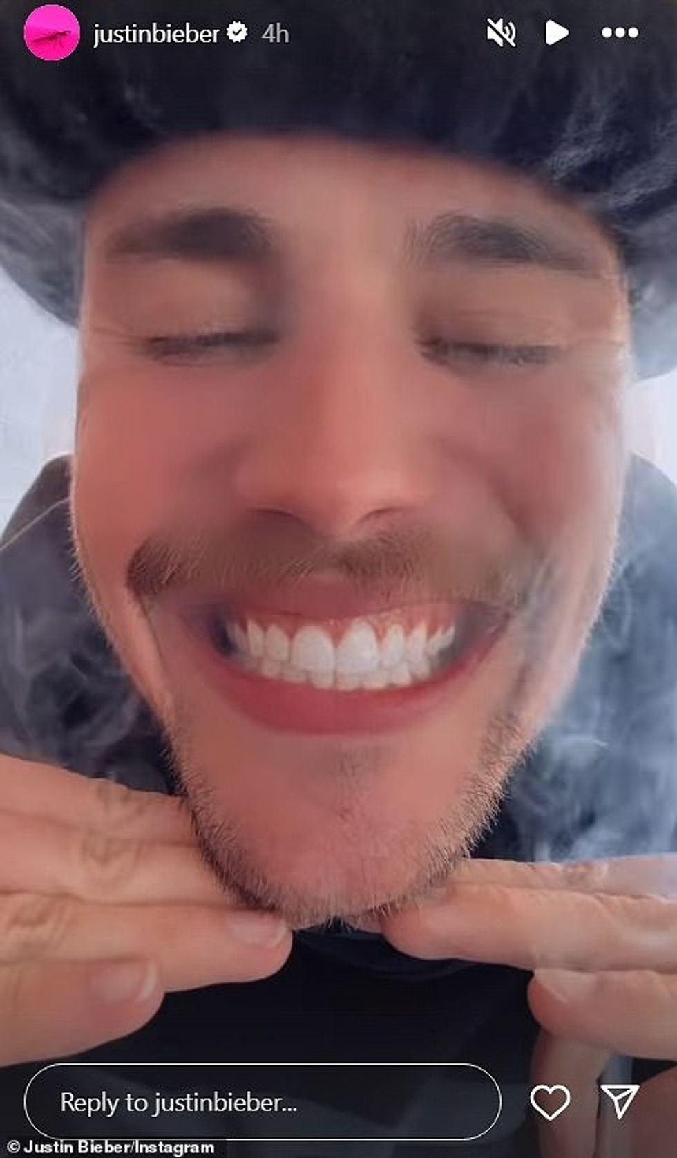 95674523 14445369 At one point he had his eyes closed and flashed a wide smile for a 12 1740706708251