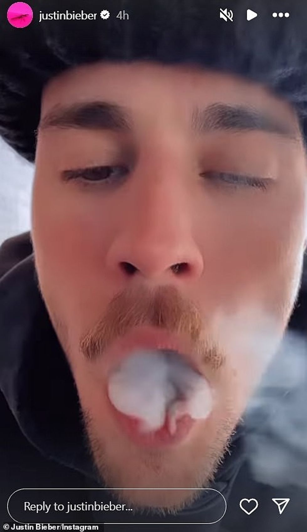 95674881 14445369 The Grammy winner also sported a smattering of facial hair a 3 1740706707419