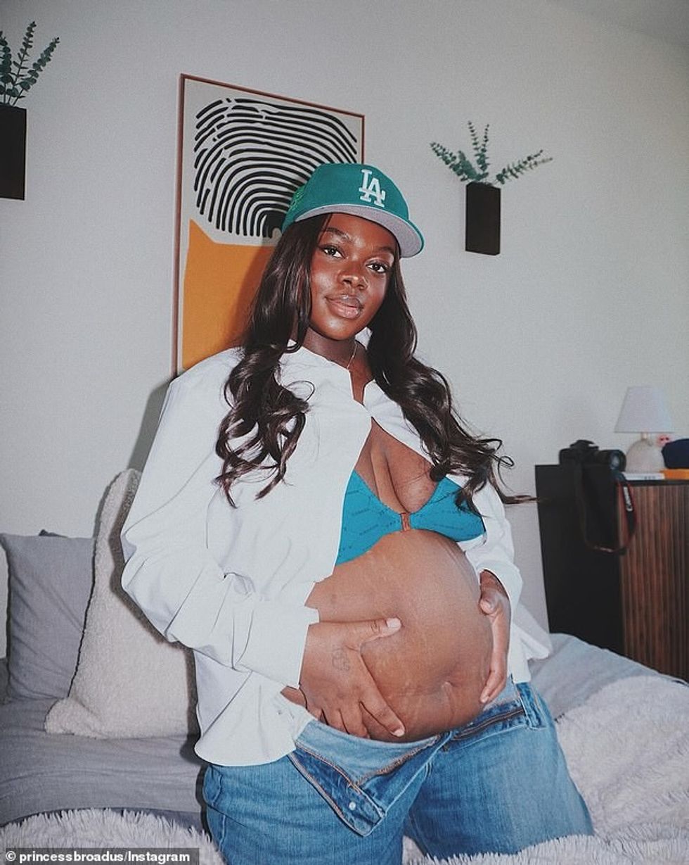 95714271 14449735 Snoop Dogg s daughter Cori has given birth to her daughter three a 67 1740812629956